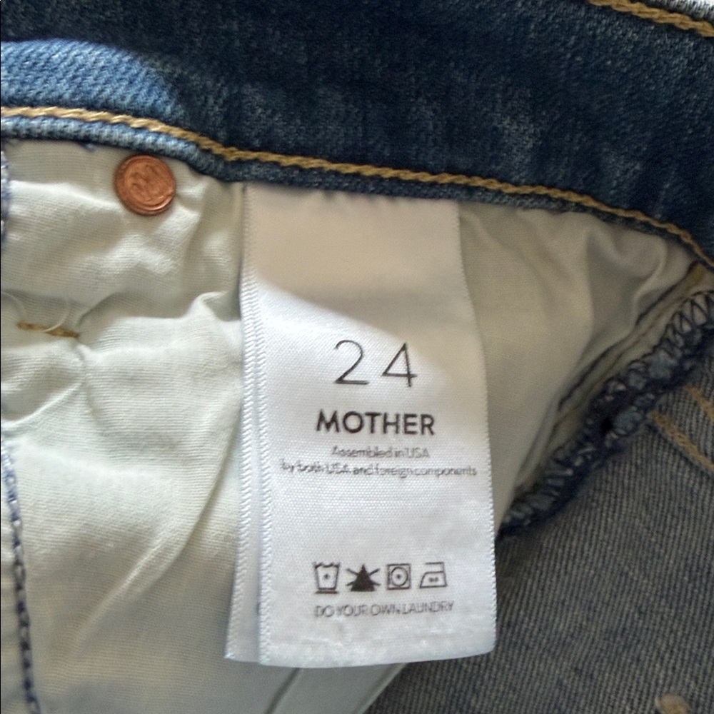 MOTHER | The Pixie Dazzler Fray Denim | Blowing Kisses | Shorts - Picture 7 of 7